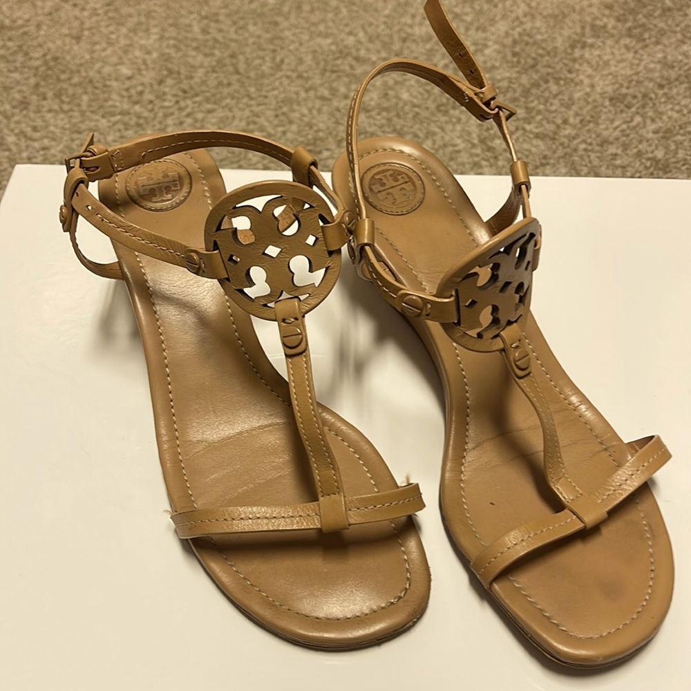Tory Burch tan sandals with heel. Size 8.5